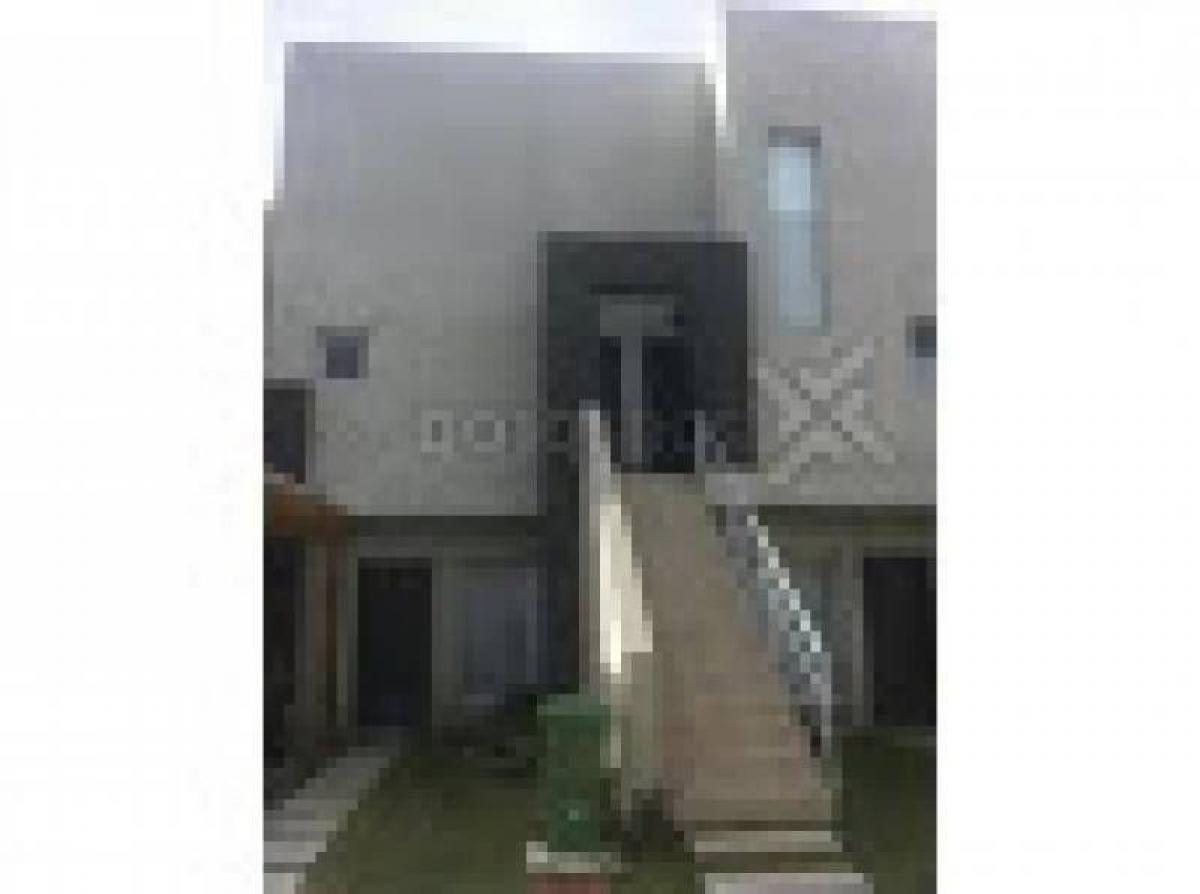 Studio in Tigre, Argentina No. 1455