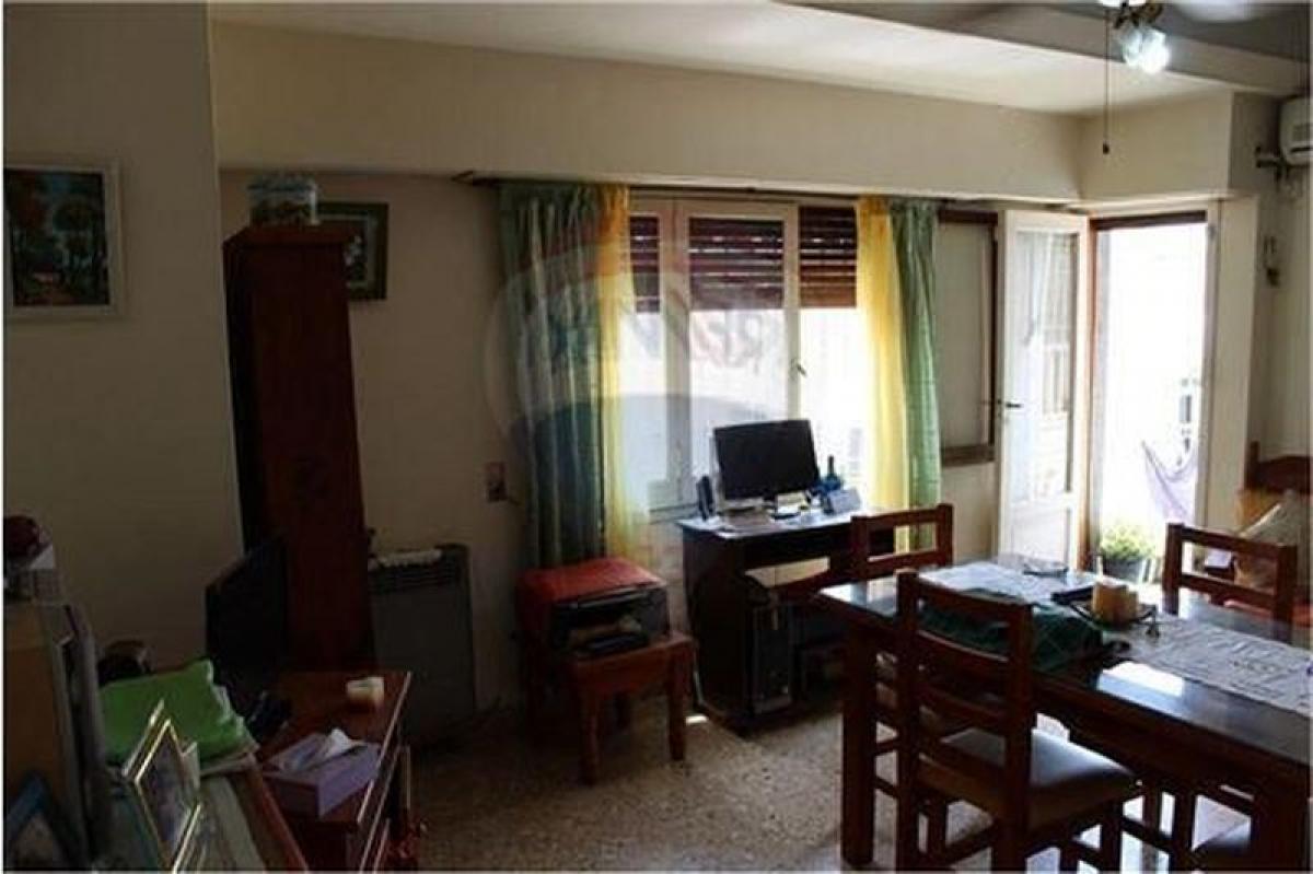 3 bedrooms Apartment in Lanus, Argentina No. 56420