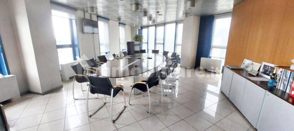 Büro in Piacenza, Italy 1655m², Nr. 319517 11