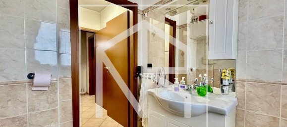 2 bedrooms Apartment in Rome, Italy No. 288167 16