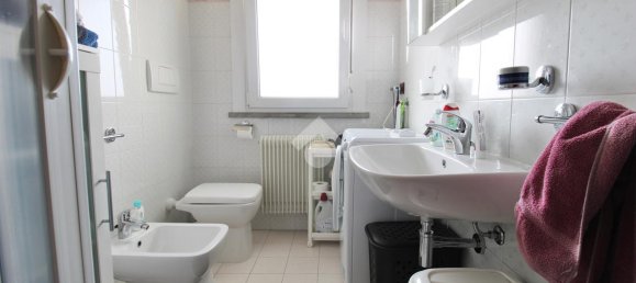 2 rooms Apartment in Udine, Italy No. 176064 6