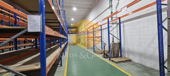 2278m² Warehouse in La Palma de Cervello, Spain No. 121070 3