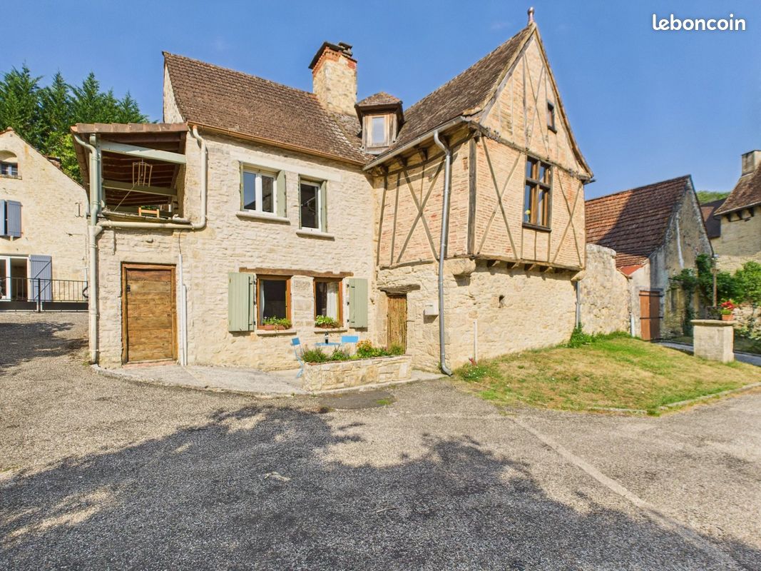 5 bedrooms House in Gourdon, France No. 338736