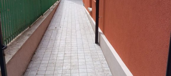 6 rooms Apartment in Pescara, Italy No. 93725 14