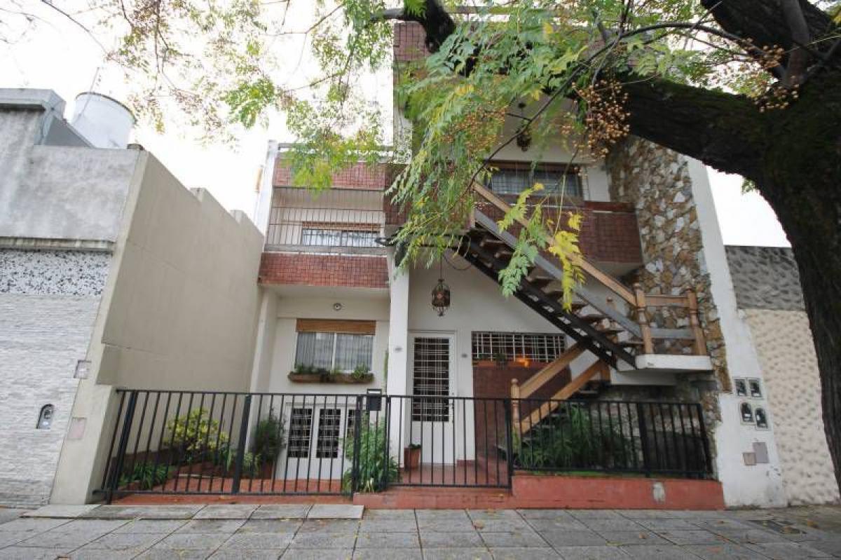 4 bedrooms House in Buenos Aires, Argentina No. 69826