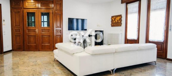 Villa de 5 dormitorios en Cologno al Serio, Italy No. 317394 2