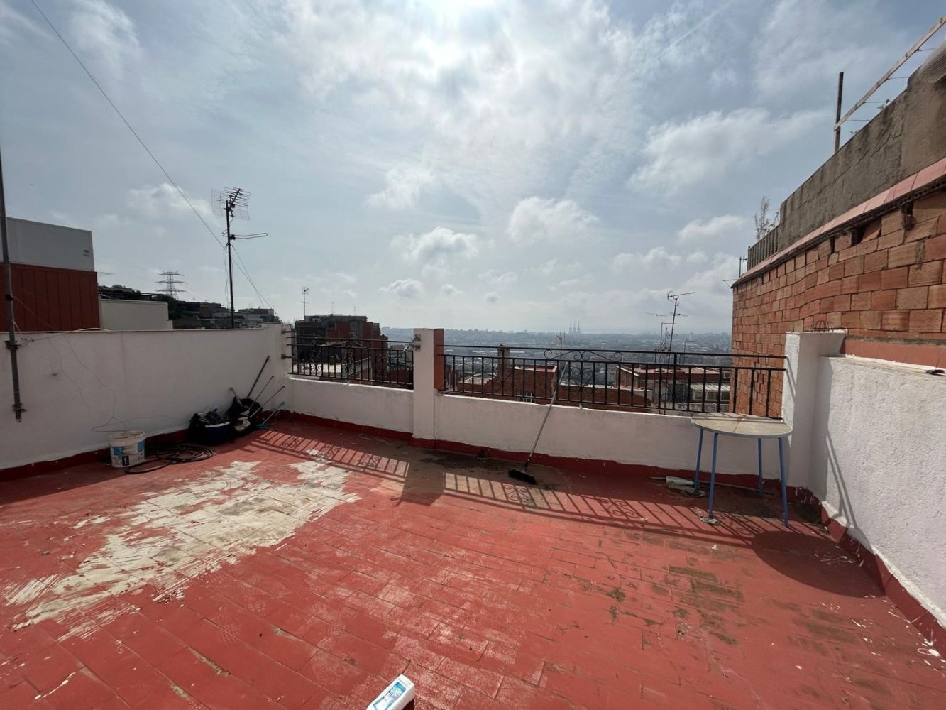 Casa de 5 dormitorios en Les Roquetes, Spain No. 172318