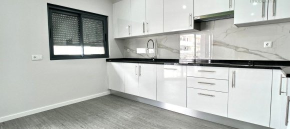 Apartamento de 2 dormitorios en Quelfes, Portugal No. 102427 7