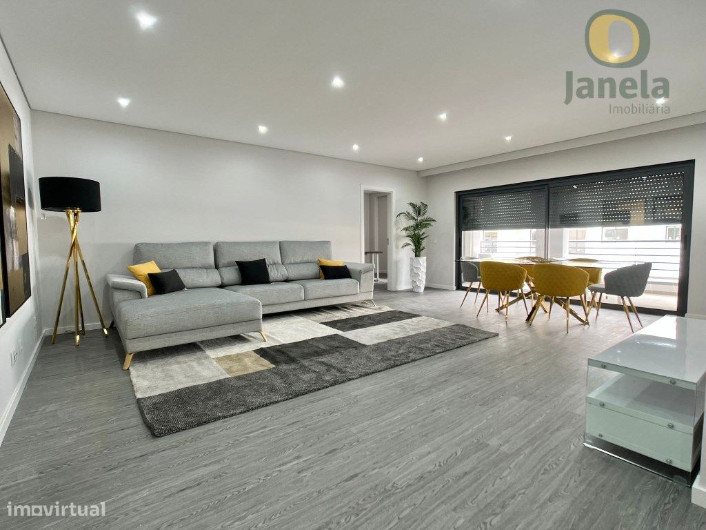 Apartamento de 2 dormitorios en Quelfes, Portugal No. 102427