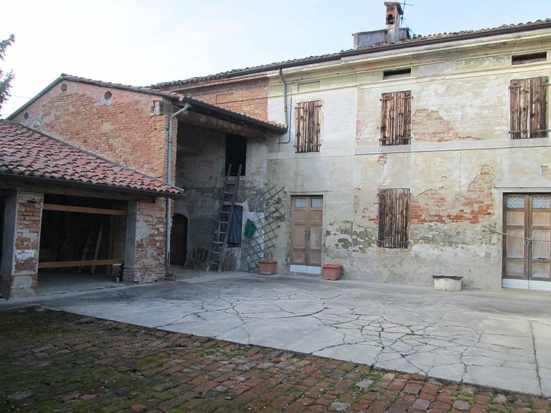 7-salle Maison à Casalmaggiore, Italy No. 41307