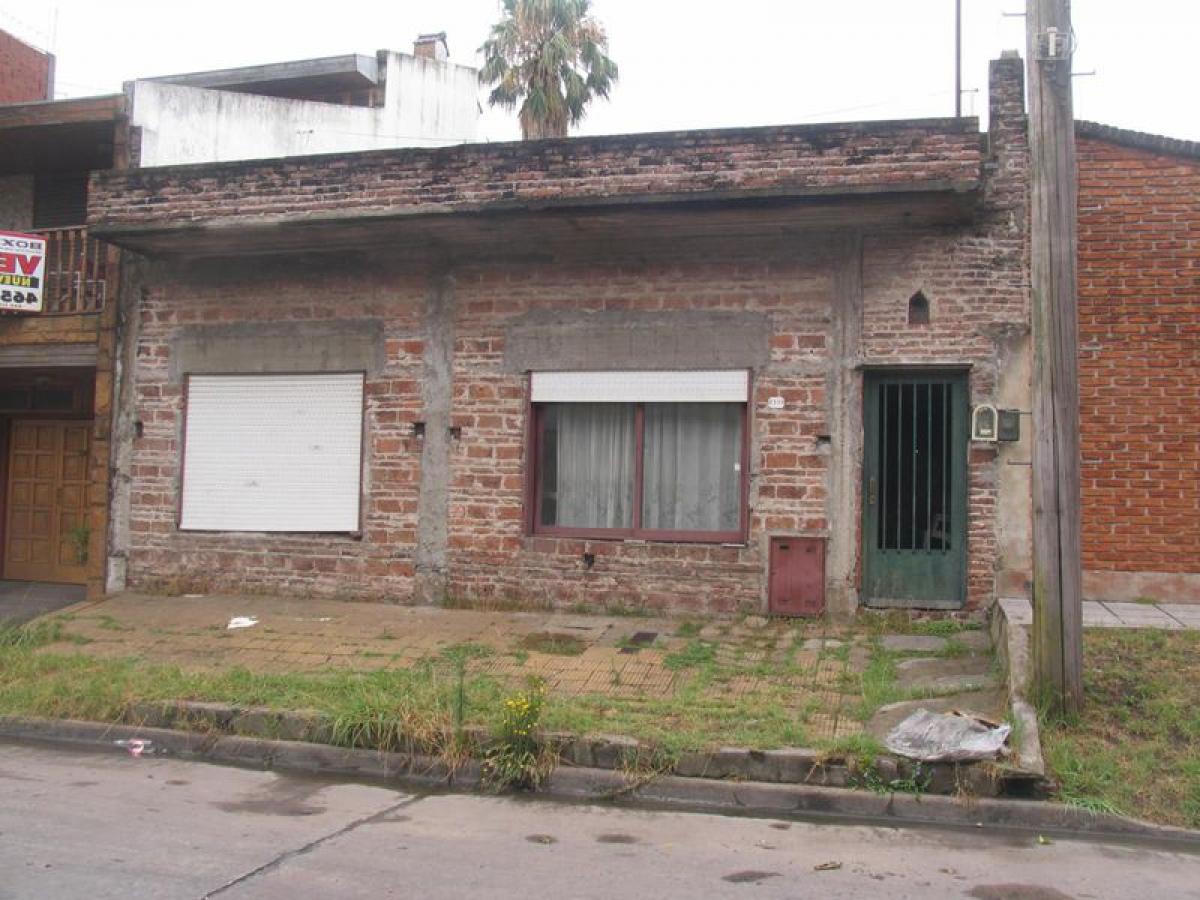 2 bedrooms House in Bermudez, Argentina No. 81887