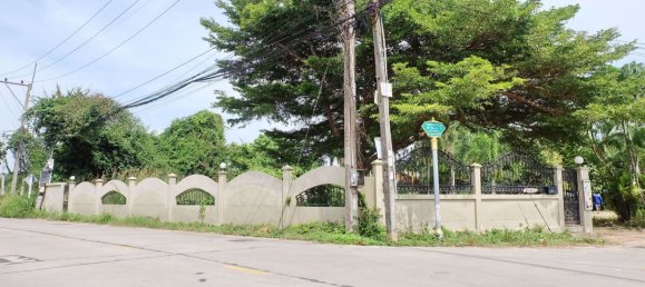 Commercial property in Bang Lamung, Thailand No. 4909 2