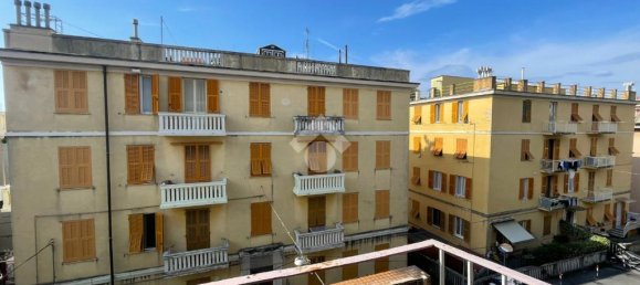 3 Schlafzimmer Wohnung in Genoa, Italy, Nr. 329446 10