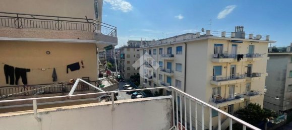 3 Schlafzimmer Wohnung in Genoa, Italy, Nr. 329446 12