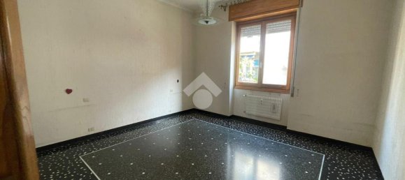 3 Schlafzimmer Wohnung in Genoa, Italy, Nr. 329446 13