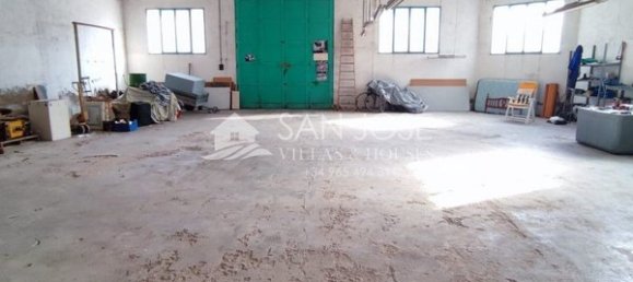 208m² Commercial property in Novelda, Spain No. 100321 2