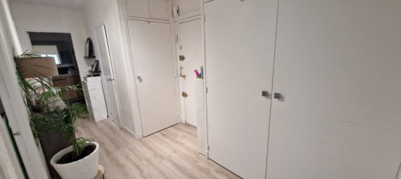 Квартира с 2 спальнями в Рюэй-Мальмезон, Франция № 174425 3