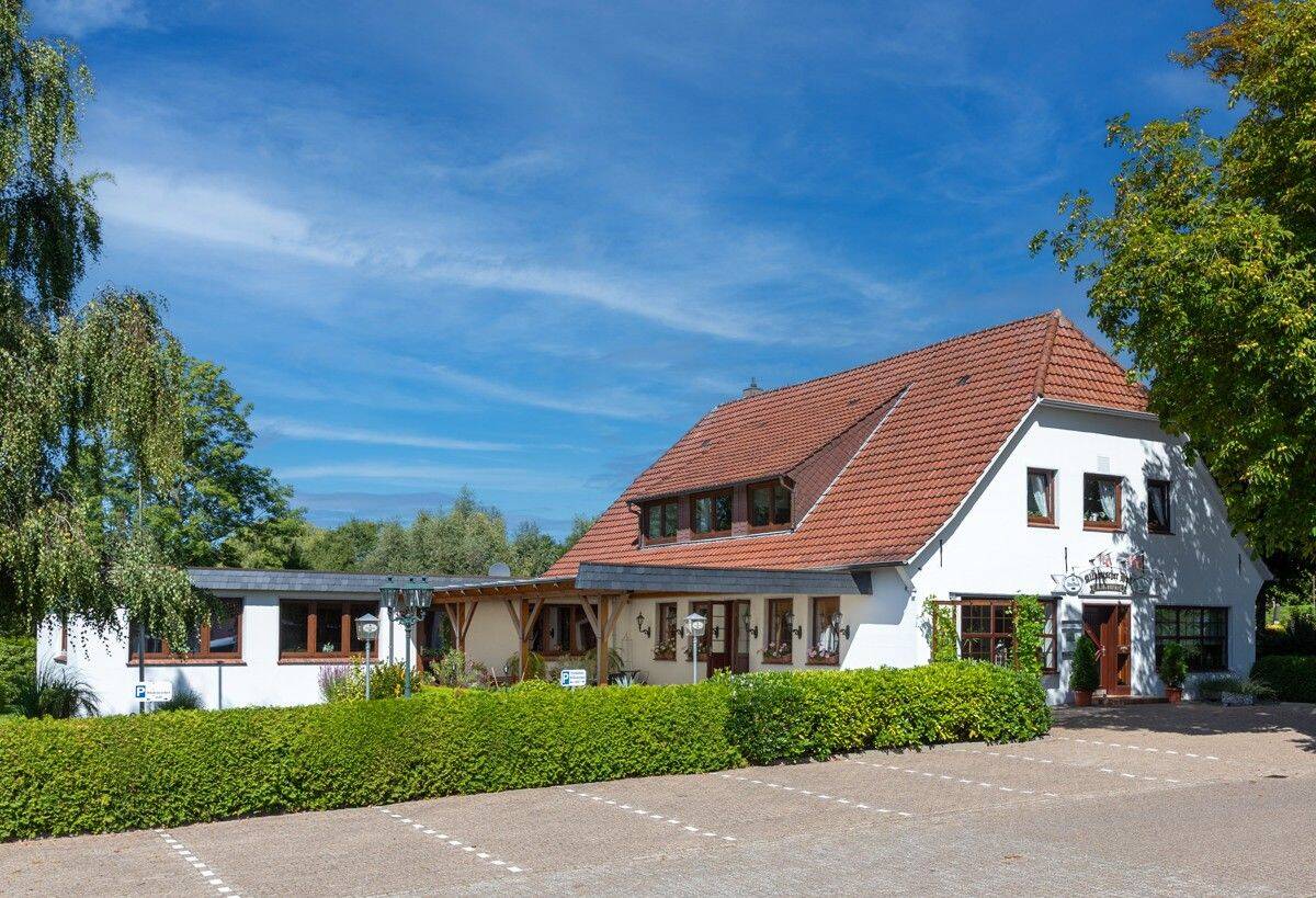 7-Zimmer Hotel in Wesermarsch, Germany, Nr. 269336