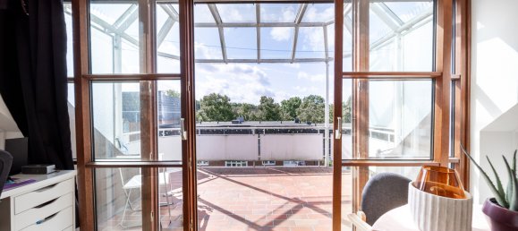 Квартира с 2 комнатами в Вандсбек, Германия № 310028 3