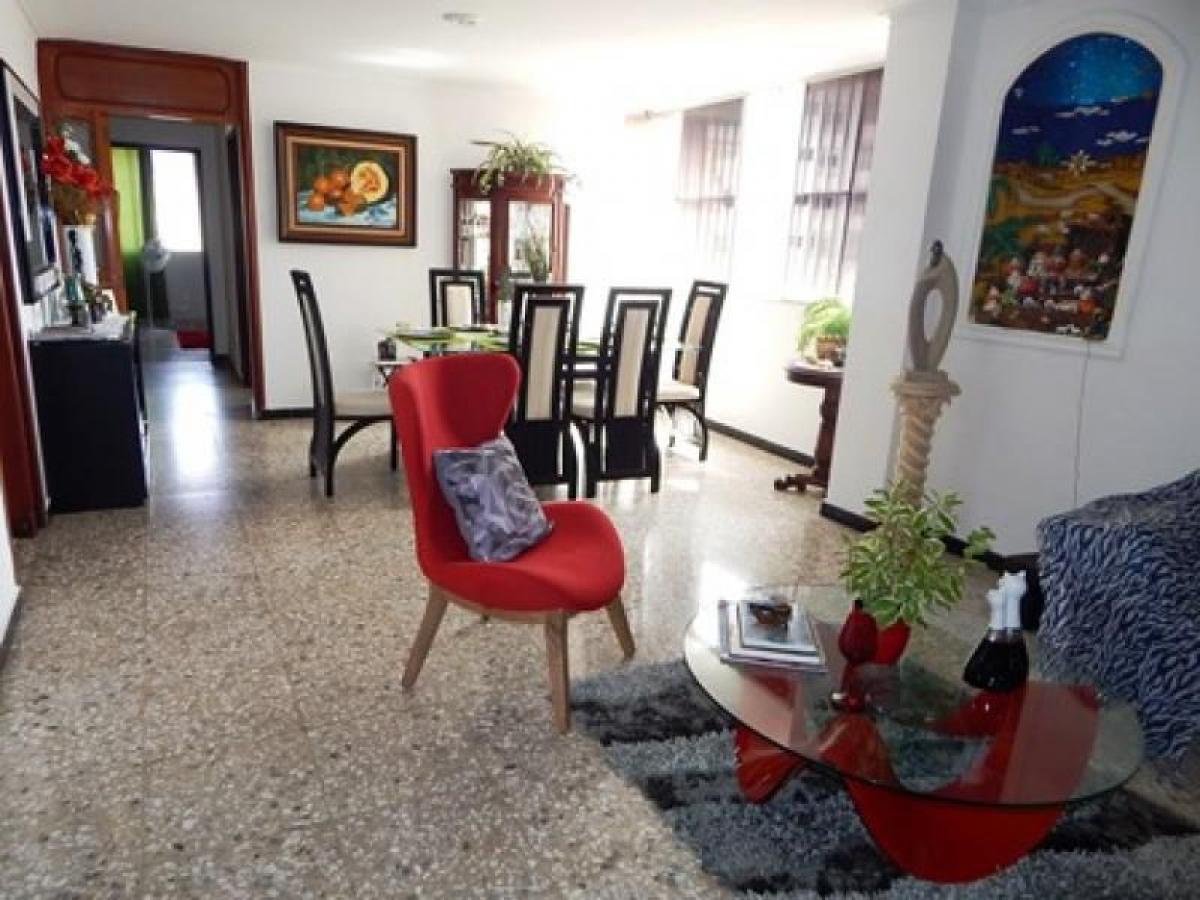 3 bedrooms House in Barranquilla, Colombia No. 2317