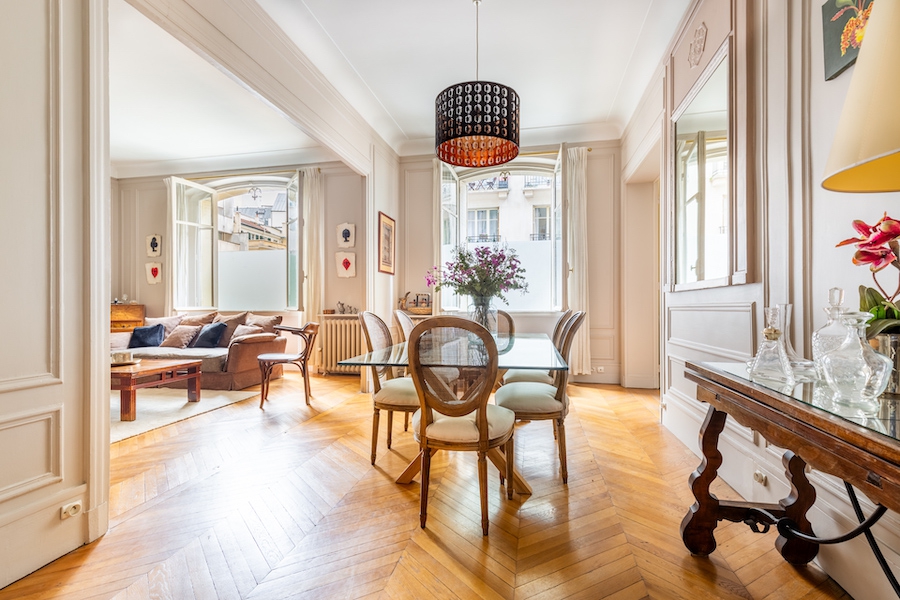 4 bedrooms Apartment in Paris, France No. 140120
