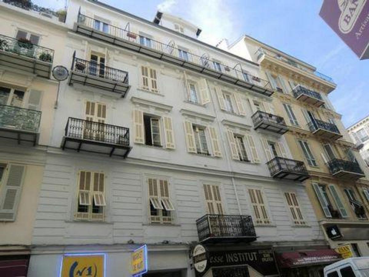 3 bedrooms Apartment in Nice, France No. 13551
