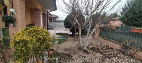 Casa de 4 habitaciónes en Roncaro, Italy No. 3356 2