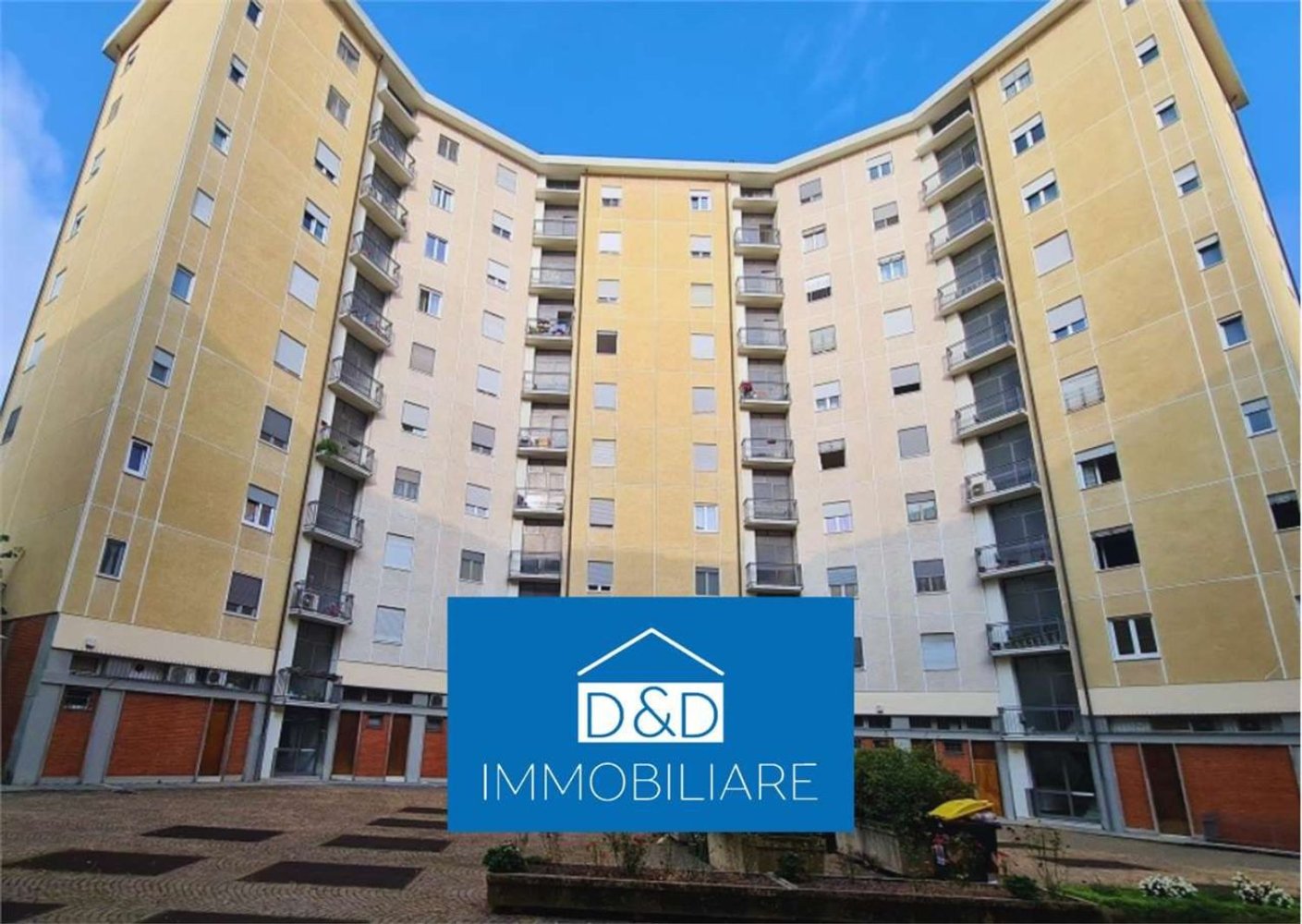 2 rooms Apartment in Turin, Italy No. 10108