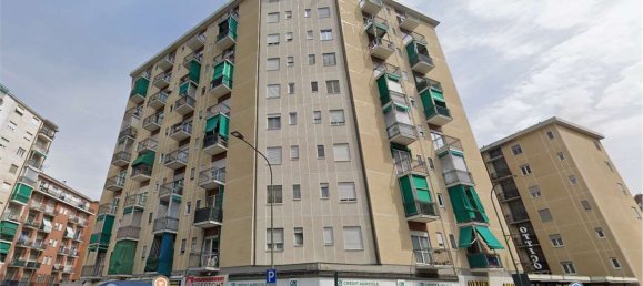 2 rooms Apartment in Turin, Italy No. 10108 10