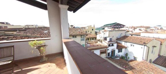 8 rooms Penthouse in Florence, Italy No. 49080 2