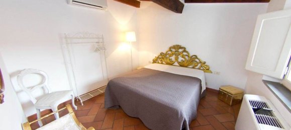 8 rooms Penthouse in Florence, Italy No. 49080 17