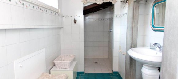 8 rooms Penthouse in Florence, Italy No. 49080 20