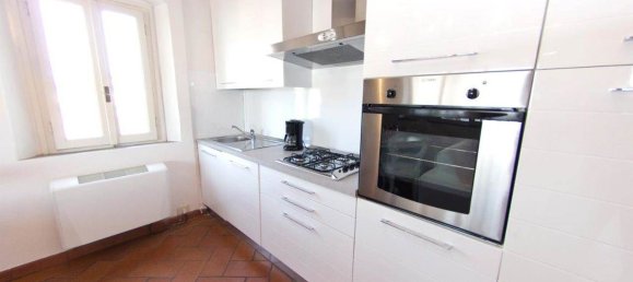 8 rooms Penthouse in Florence, Italy No. 49080 11