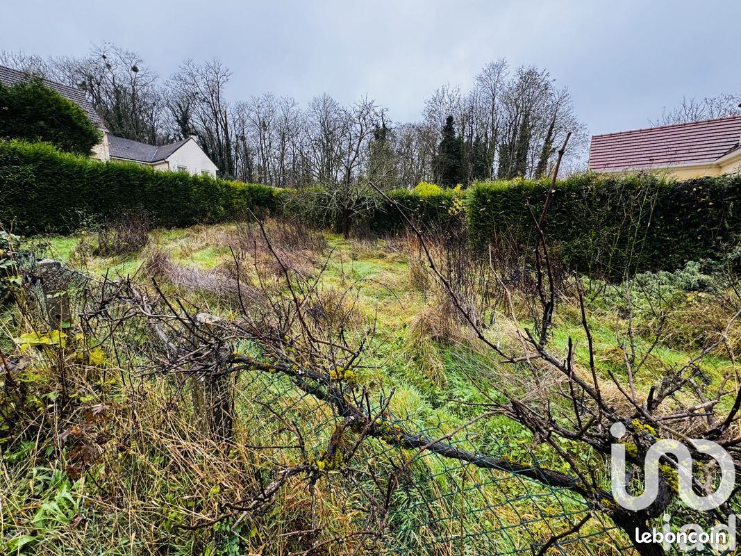 Terreno en Clermont, France 331 m² No. 43777