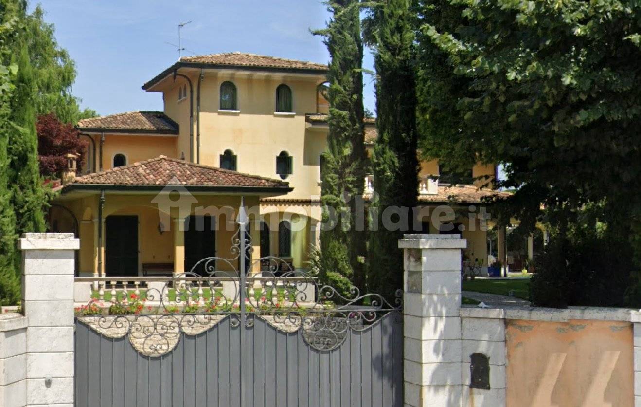 5 غرف نوم فيلا في Soncino, Italy رقم 187130