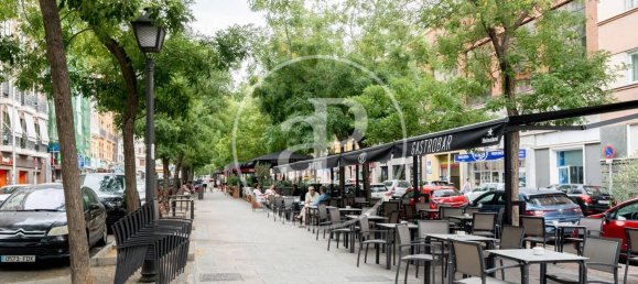 3 chambres Appartement à Madrid, Spain No. 182728 2