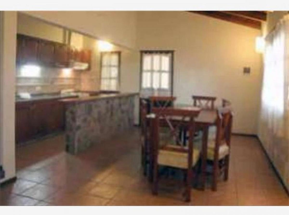 1310m² Hotel in Cordoba, Argentina No. 23689