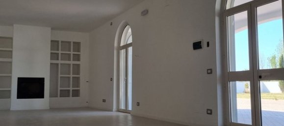 10-Zimmer Villa in Latina, Italy, Nr. 252327 5