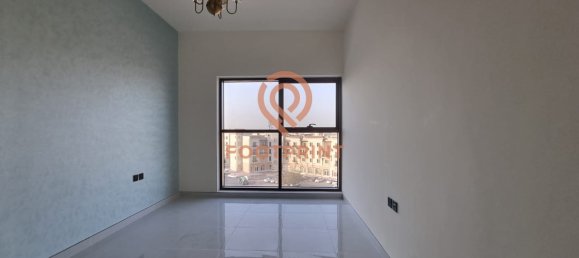 Apartamento de 2 dormitorios en International City, UAE No. 24360 7