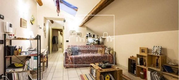 2 rooms Apartment in Varese, Italy No. 69153 5