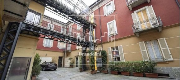 2 rooms Apartment in Varese, Italy No. 69153 4
