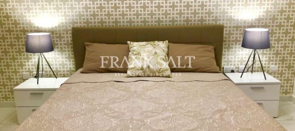 3 bedrooms Penthouse in Gzira, Malta No. 1241 8