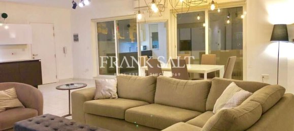 3 bedrooms Penthouse in Gzira, Malta No. 1241 5