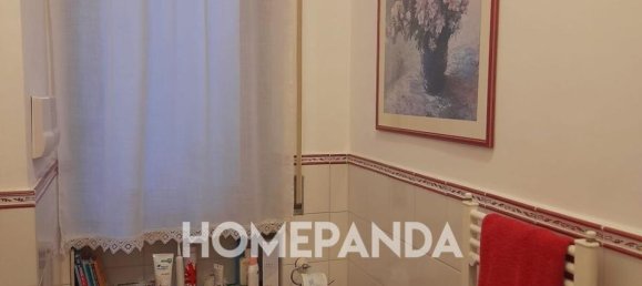 8-salle Appartement à Portici, Italy No. 120296 7