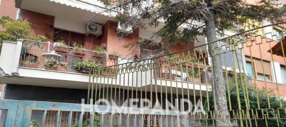 8-salle Appartement à Portici, Italy No. 120296 22