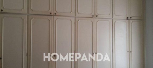 8-salle Appartement à Portici, Italy No. 120296 5