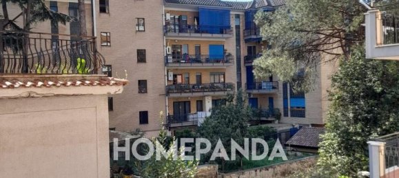 8-salle Appartement à Portici, Italy No. 120296 18