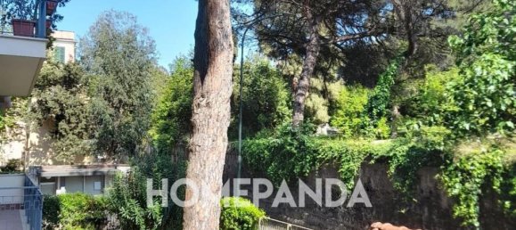 8-salle Appartement à Portici, Italy No. 120296 21