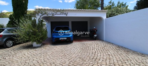 5 bedrooms Villa in Faro, Portugal No. 106805 2