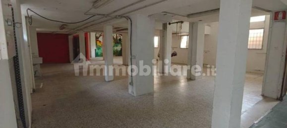 239m² Warehouse in Pavia, Italy No. 302170 8